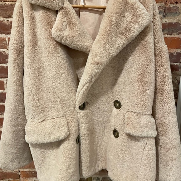 Free People/Kate Faux Fur/ Apricot color - Picture 11 of 11